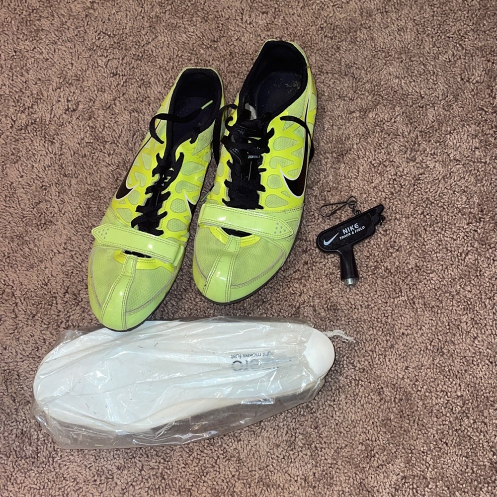 Nike men’s track spikes sz 8.5 pre owned